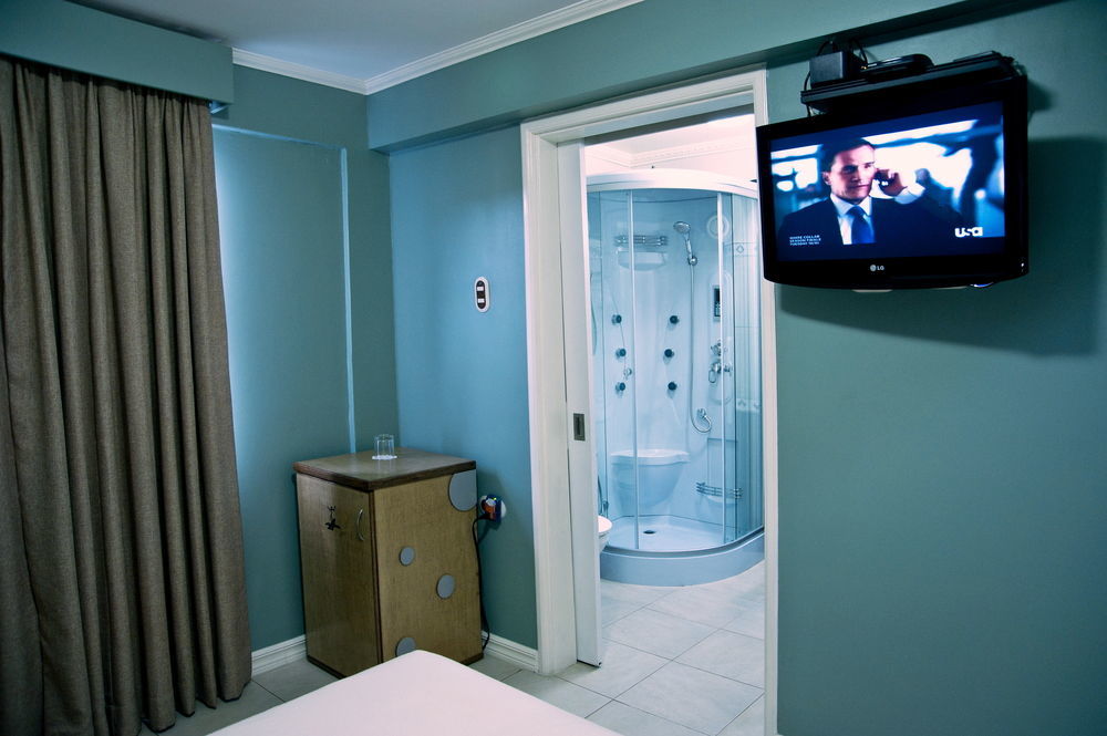 Culture Crossroads Inn Port of Spain Extérieur photo