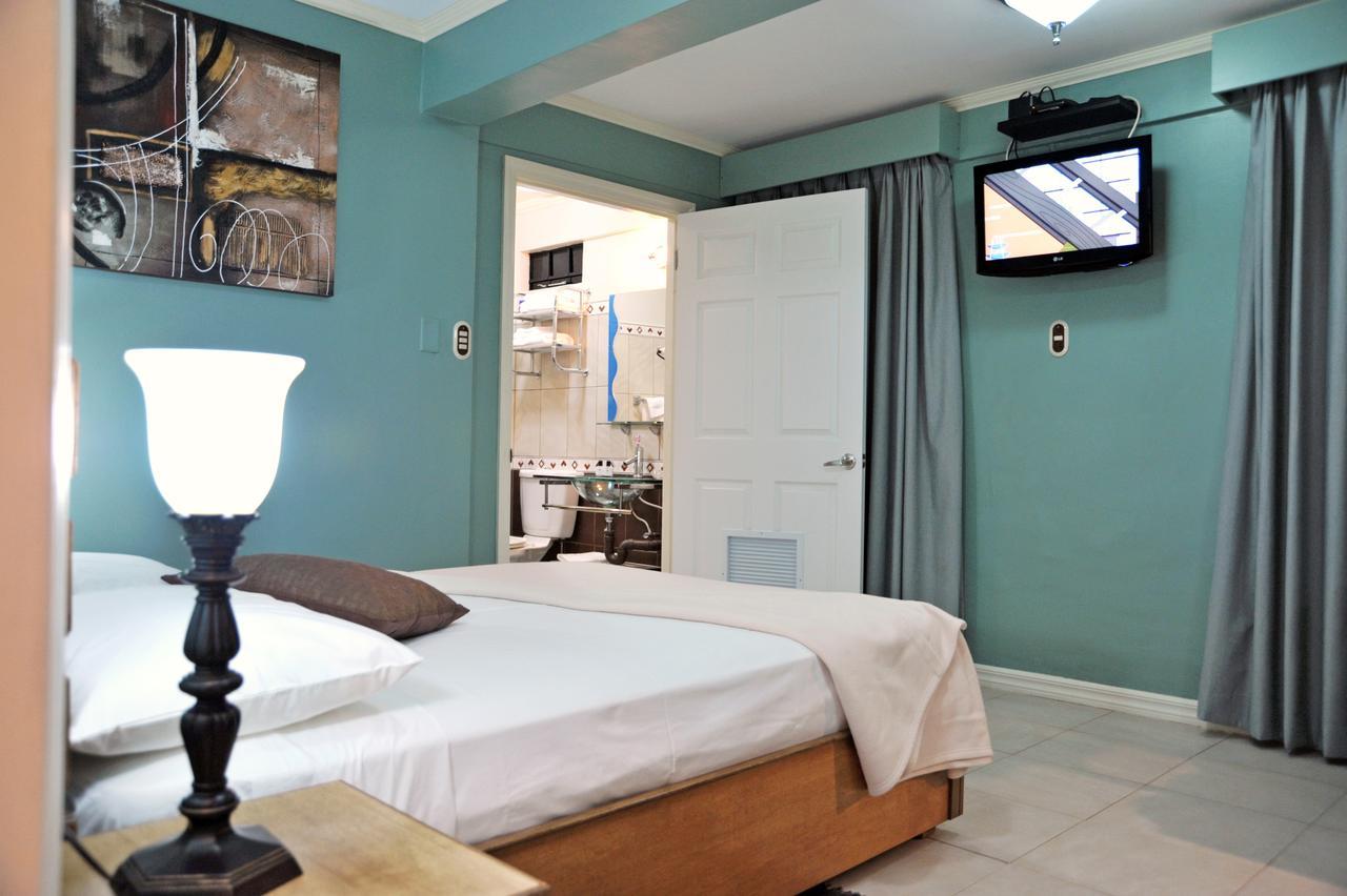 Culture Crossroads Inn Port of Spain Extérieur photo